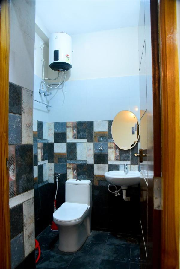 Sri Apartment 2Bhk For Familys Couples Parking A2 ปอนดิเชอรี ภายนอก รูปภาพ