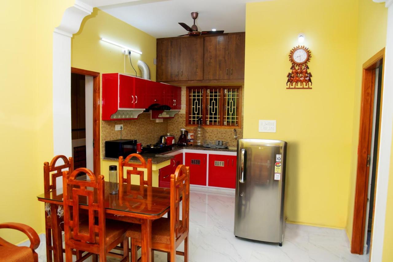 Sri Apartment 2Bhk For Familys Couples Parking A2 ปอนดิเชอรี ภายนอก รูปภาพ